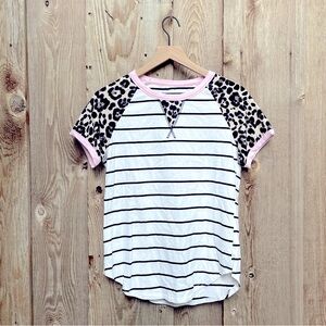Boutique Oatmeal Coral Strip Leopard Raglan Sleeve Top (S)